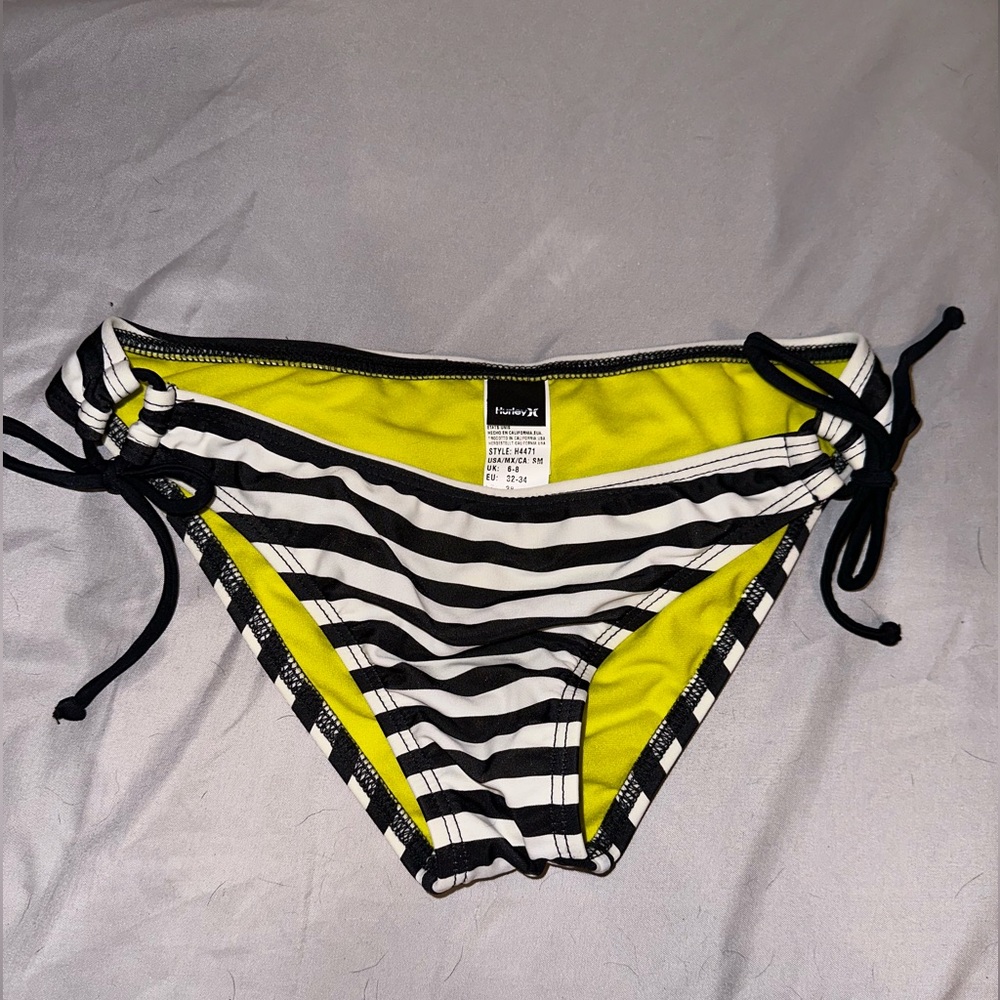 Women’s swim bottoms